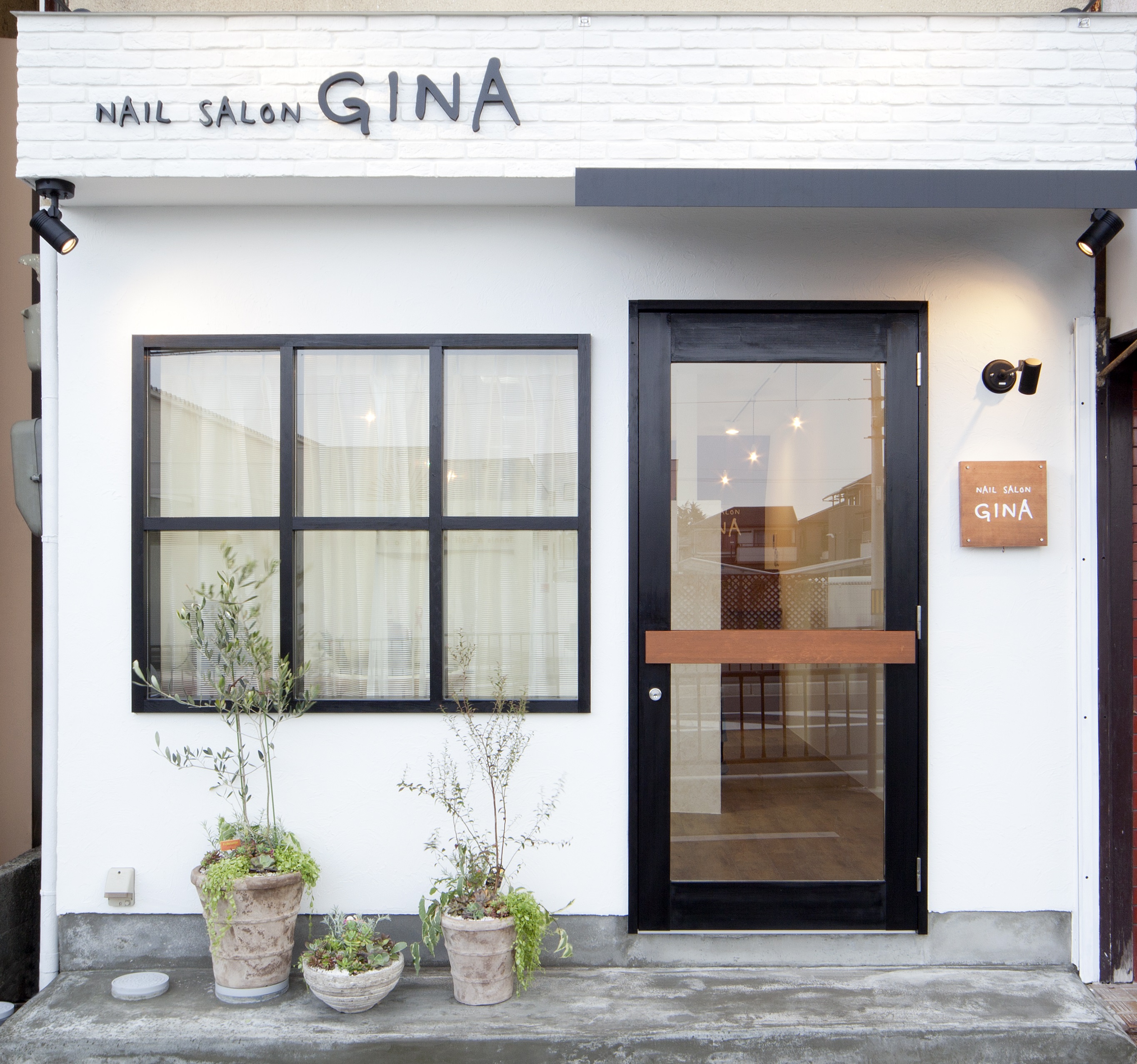 ネイリスト募集 堺市の鳳にあるネイルサロン Nailsalon Gina ネイルサロン ジーナ